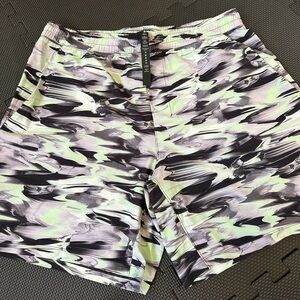 Lululemon men’s Pace Breaker Linerlness shorts. Size XL.